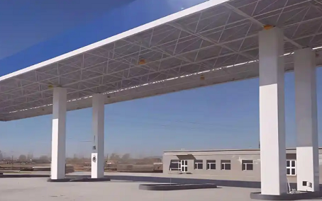 平凉钢结构加油站罩棚_螺栓球网架_挑檐_形象柱!